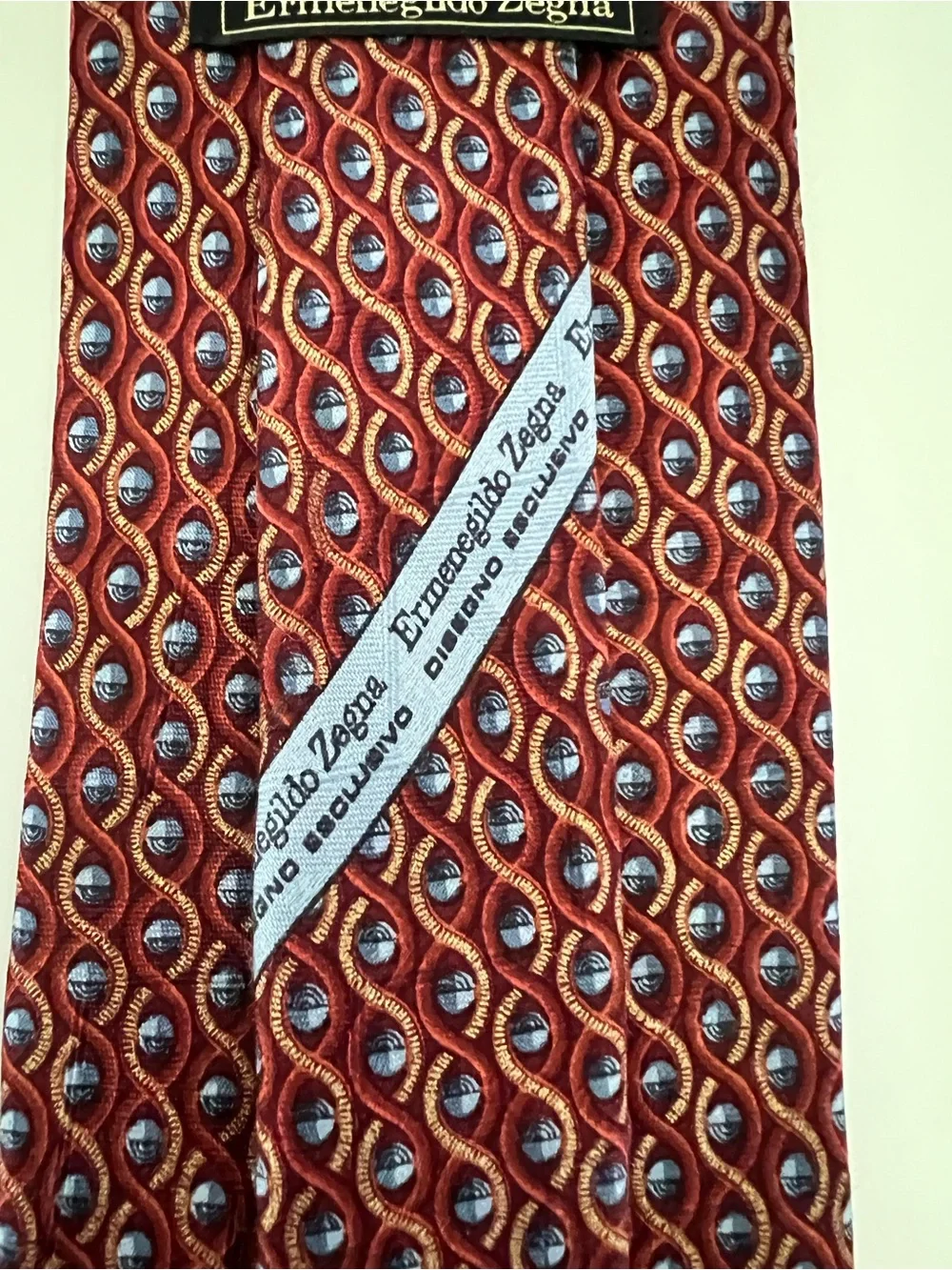 Premium Ermenegildo Zegna Men’s 100% Silk Necktie, Made In Italy, power Color.